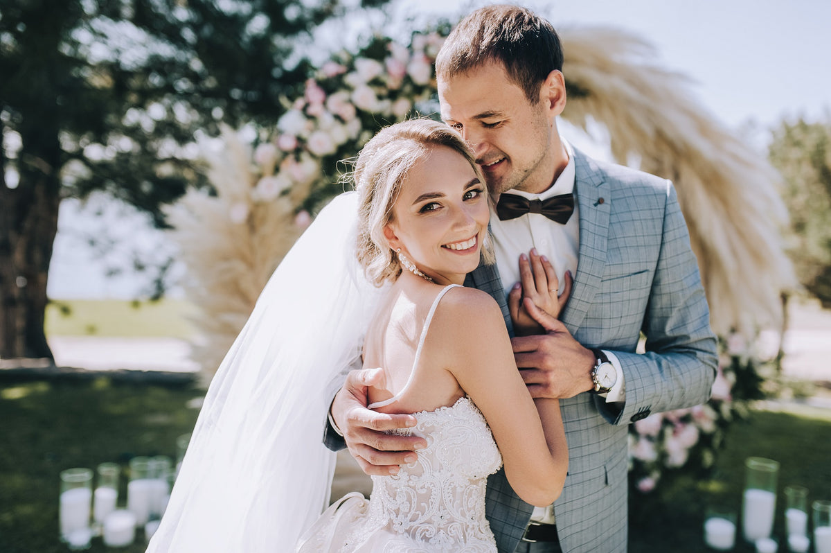 6 Noémie Wedding Rings Under 2K