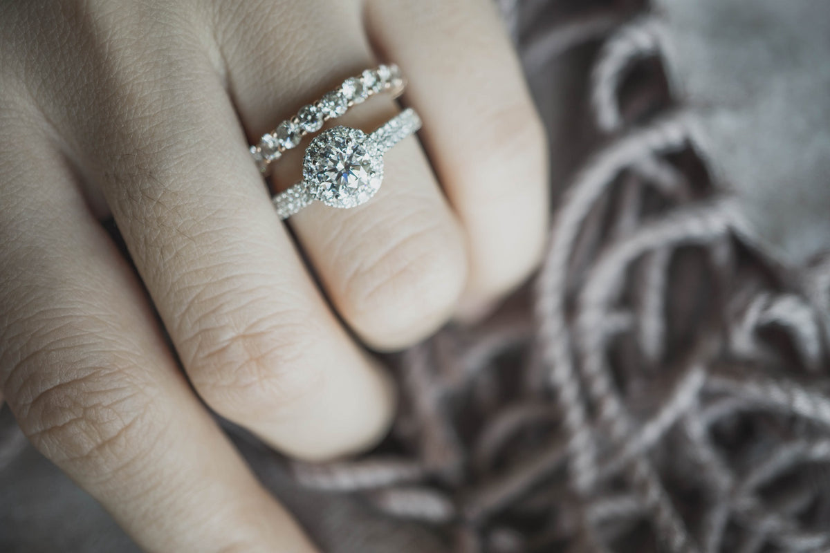 A Perfect Match: How to Find the Perfect Wedding Band to Match Your Engagement Ring