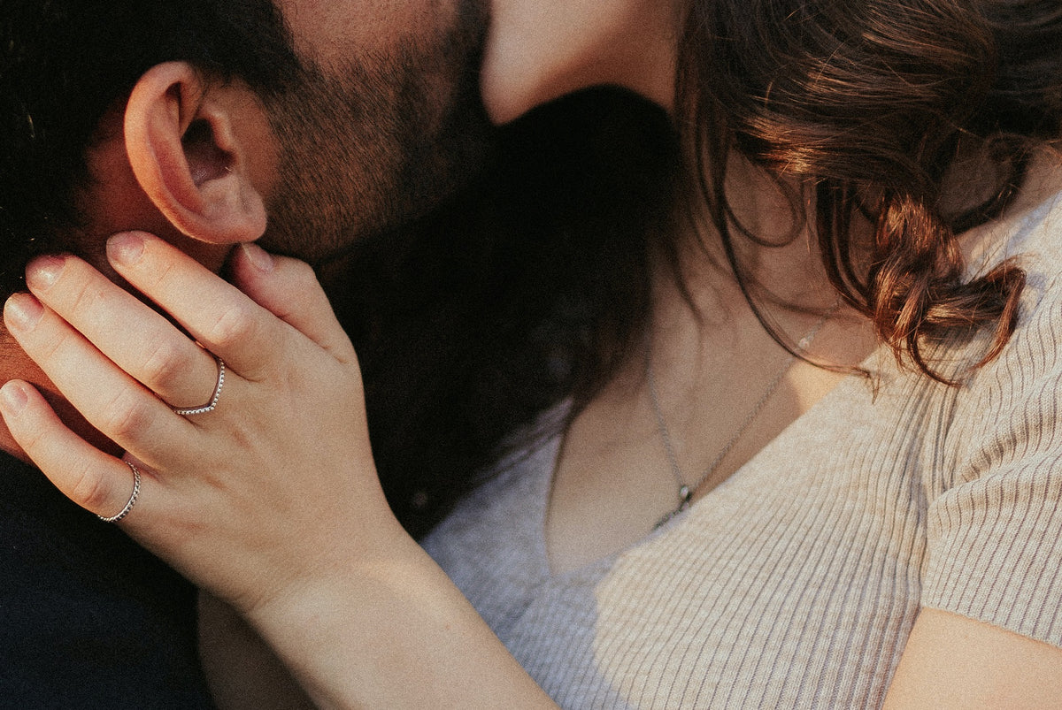 How to Wear & Stack a Chevron (Wishbone) Ring