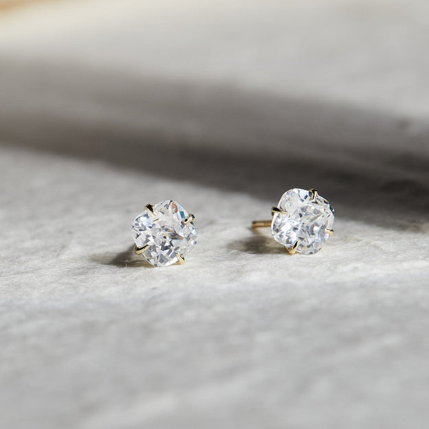 Cushion Diamond Studs - 18K Gold