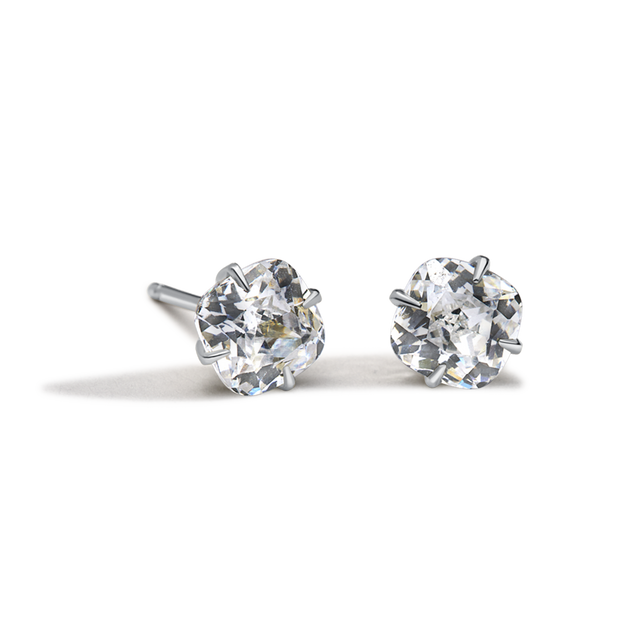 Cushion Diamond Studs Solitaire Earring Sparkle Dainty Elegant 4-Prongs Wedding Engagement White Gold