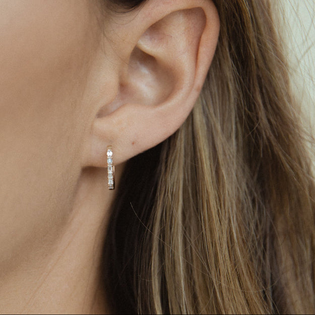 VS Clarity sparkling diamond 14K 18K Gold