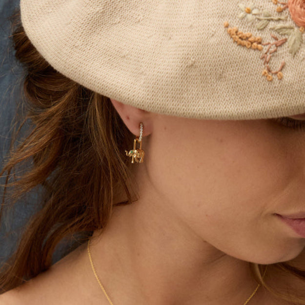 VS Clarity sparkling diamonds 14K 18K Gold