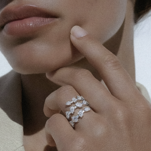 Pear Shaped Diamond Spiral Ring - 18K Gold | VS Clarity Natural Diamonds