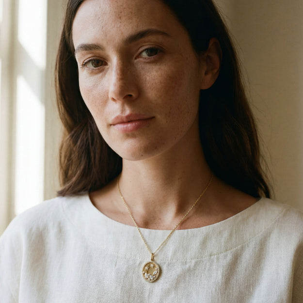 VS Clarity white diamond 14K 18K Gold