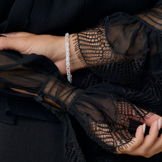 Baguette and Round Diamonds Tennis Bracelet - 18K Gold | VS Clarity Natural Diamonds