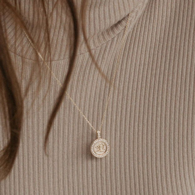 Sagittarius VS Clarity 14K 18 gold