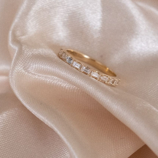 VS quality diamonds 14K 18K gold