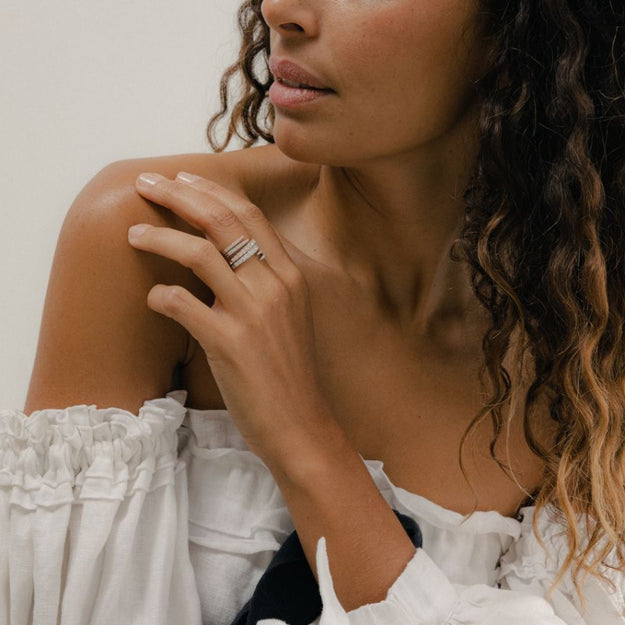 VS quality diamonds 14K 18K Gold