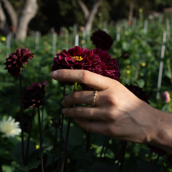 Vintage Inspired Diamond Band -  18K Gold | VS Clarity Natural Diamonds