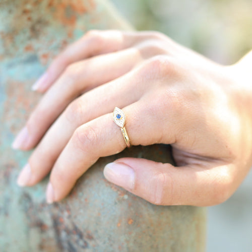 Evil Eye Diamond Ring - 18K Gold | VS Clarity