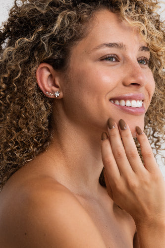 VS quality diamond 18K gold